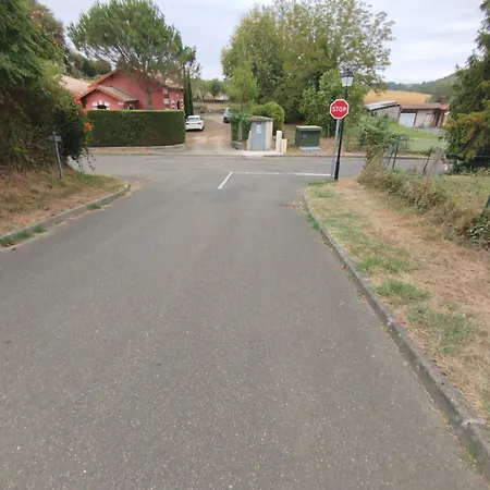 아파트 T3 Au 1er Etage Sans Ascenseur Geaune